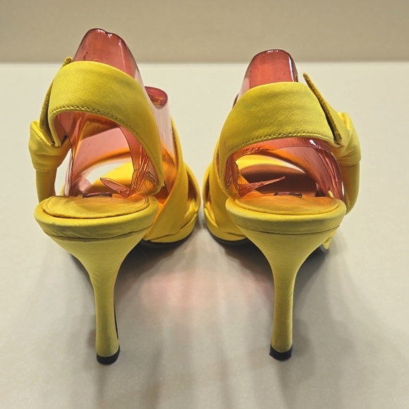 Nina yellow heels sz 8.5 - Picture 4 of 16